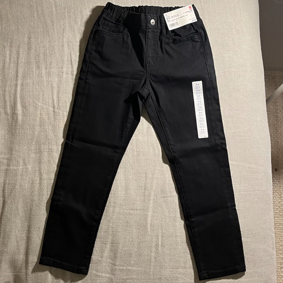 NWT Kids Uniqlo Ultra Stretch Pull-On Slim-Fit Jeans - Picture 6 of 7